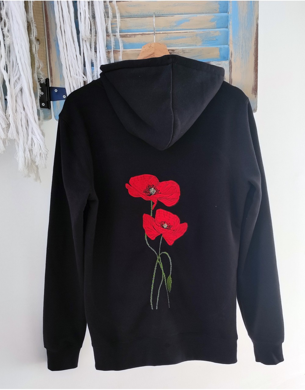 POPPIES IN BLACK ZIPPED...